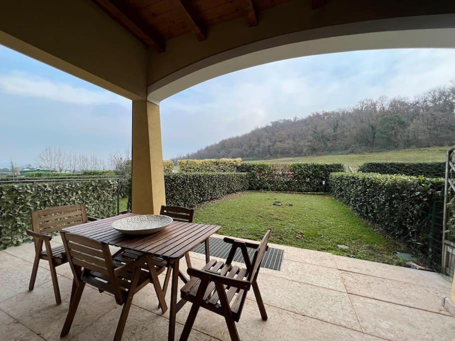 Limone Apartment - Featuring A Private Garden And Access To A Pool Barcuzzi ภายนอก รูปภาพ